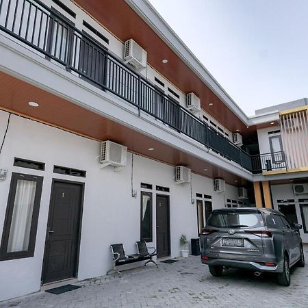 Hotel Reddoorz @ Jalan Urip Sumoharjo Lampung Bandar Lampung Exterior foto