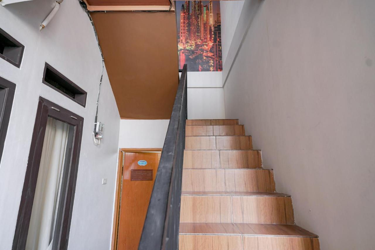 Hotel Reddoorz @ Jalan Urip Sumoharjo Lampung Bandar Lampung Exterior foto